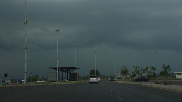 Alerta de probable tiempo severo para 13 departamentos