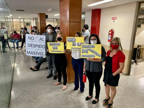Junta Municipal de Asunción desvincula a 160, pero contratará funcionarios de confianza - Nacionales - ABC Color