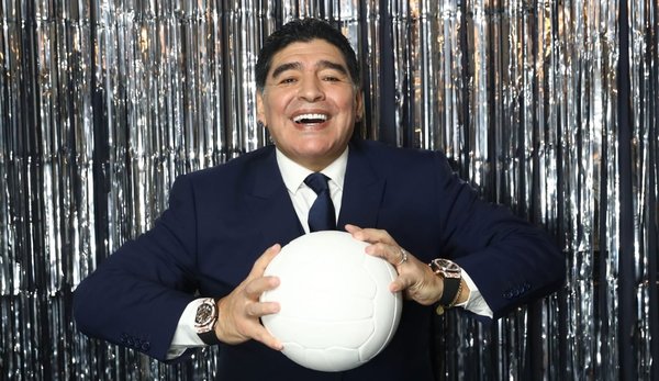 El emotivo posteo de Gianinna Maradona al cumplirse un año de la muerte de su padre - Megacadena — Últimas Noticias de Paraguay