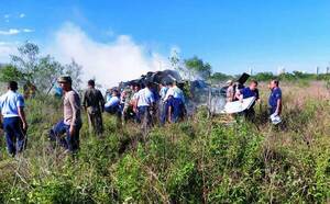 Tres militares fallecieron tras caída de helicóptero en el predio de la Fuerza Aérea •