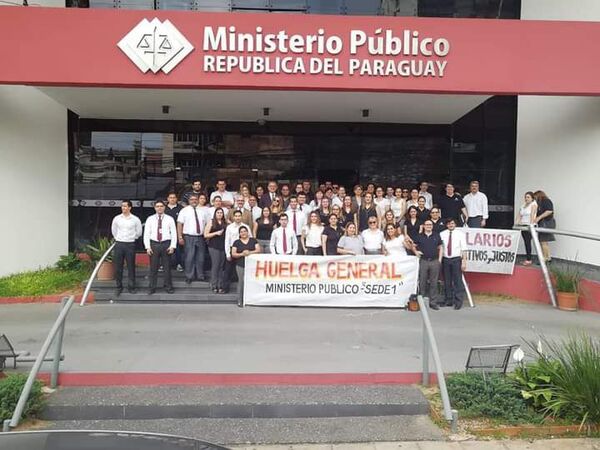 Plantearán más medidas a la fiscala general por recorte al Ministerio Público - Nacionales - ABC Color