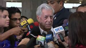 Vargas Llosa entra en la academia francesa