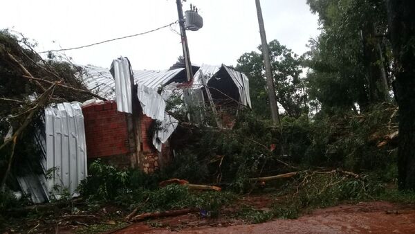 Temporal deja destrozos en varias zonas y tormentas podrían seguir