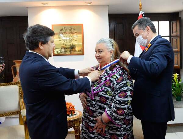 Gloria Rubin destaca condecoración de Cancillería en el día contra la violencia hacia las mujeres | Ñanduti