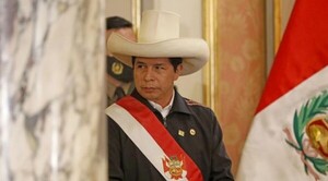 MUNDO | Congresistas presentan moción para destituir a presidente de Perú