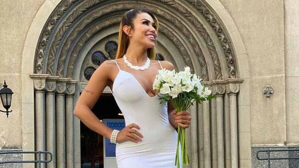 Insólito: brasileña que se casó consigo misma decidió divorciarse