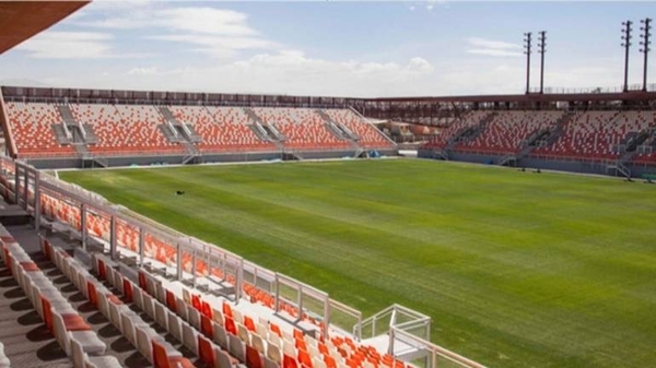 Diario HOY | Chile espera recibir a la selección argentina en la altura de Calama