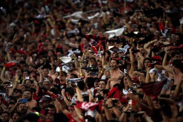 Los torcedores brasileños “invaden” Uruguay para la final de la Libertadores