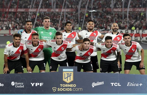 Robert Rojas y David Martínez, campeones del fútbol argentino con River Plate