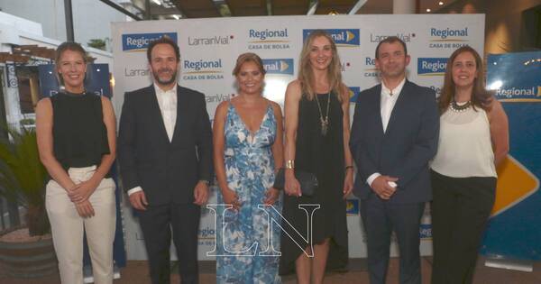La Nación / Con un exclusivo after office fortalecen vínculos con clientes