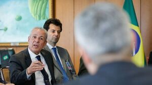 Ministro brasileño insistió en bajar tarifa, relata canciller
