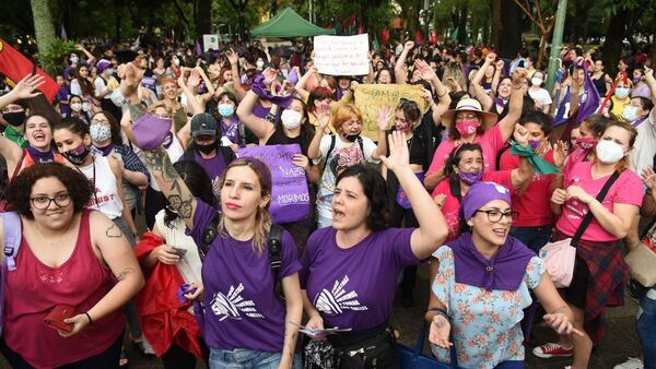 25NPy: Mujeres tomaron las calles