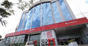 La Nación / Automotor inaugura su sede central sobre Artigas
