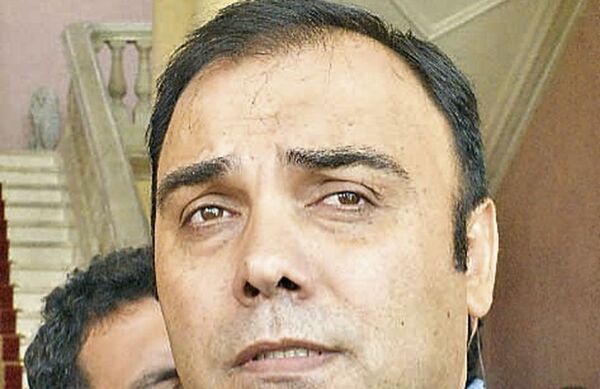 Confirman juicio a ex fiscal general y esposa, por enriquecimiento y lavado - Nacionales - ABC Color