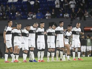 Olimpia y el clásico blanco y negro en el camino a la Copa - Olimpia - ABC Color