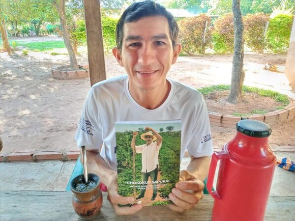 Nelson Quintana, “El poeta campesino”, lanza su libro “Chokokue sapukái”