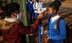 La OMS se reúne de emergencia para analizar la nueva variante del covid-19 detectada en Sudáfrica