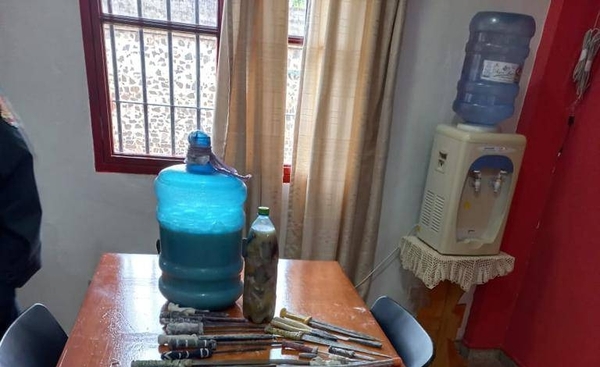 Diario HOY | Incautan celulares y armas en requisa en cárcel de Encarnación