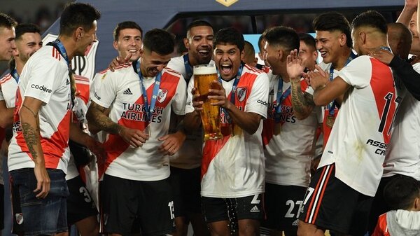 Robert Rojas y David Martínez se consagran campeones con River | Noticias Paraguay