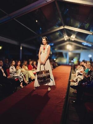 "Kuña-Mainó": Realizaron desfile benéfico con apoyo de Taiwán