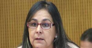 La Nación / Atropellaron el Senado con la ley de servicio diplomático, denuncia senadora de PQ