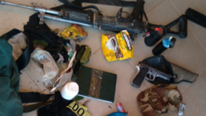 Campamento ACA-EP: Hallan fusil presuntamente robado de la Policía