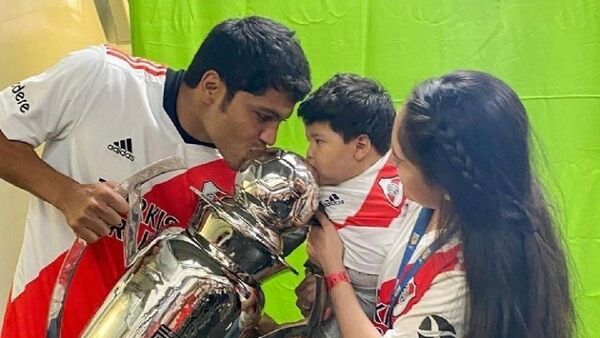 La felicidad del campeón Robert Rojas