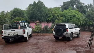 Delincuentes que se hicieron pasar por policías robaron dos casas - Noticiero Paraguay