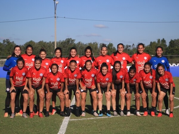 Listas para el primer amistoso - APF