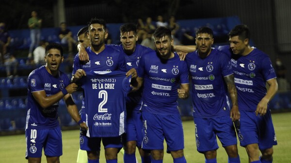 Sol de América celebra: permanencia y Copa Sudamericana, en el bolsillo