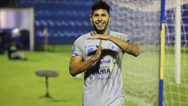 “12” se movió en Campo Grande con Salinas a disposición del DT