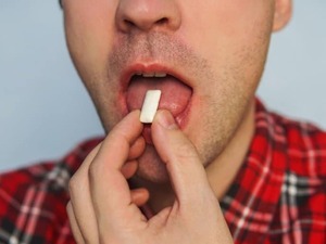 Desarrollan un chicle anticovid que puede frenar la transmisión del virus
