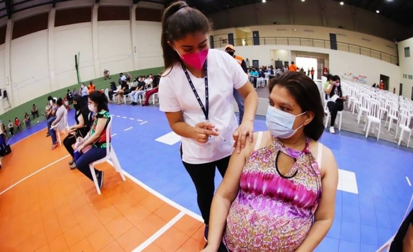 Diario HOY | Desde las 12 semanas, embarazadas ya pueden vacunarse contra el Covid-19