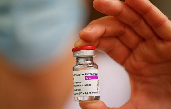 Variante africana del Covid-19, sería contrarrestada con nueva vacuna de AstraZeneca