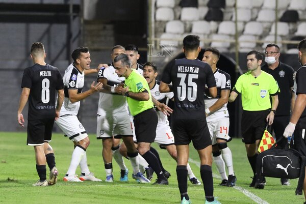 Olimpia en Para Uno en el Clausura: 8 partidos jugados y ninguno ganado