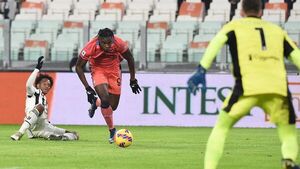 Duván Zapata impulsa a Atalanta y devuelve a Juventus a la realidad
