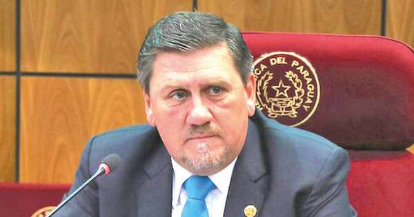 La Nación / Blas Llano fue elegido presidente de la Unión Interparlamentaria