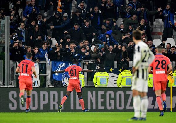 Zapata impulsa al Atalanta y devuelve al Juventus a la realidad - Fútbol Internacional - ABC Color