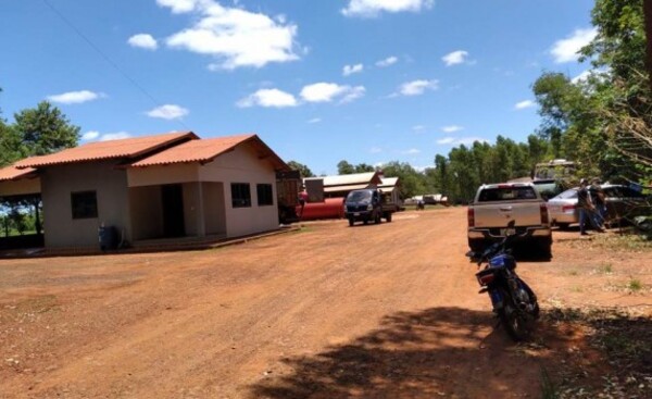 Motochorros asaltan aserradero y se llevan G. 40 millones