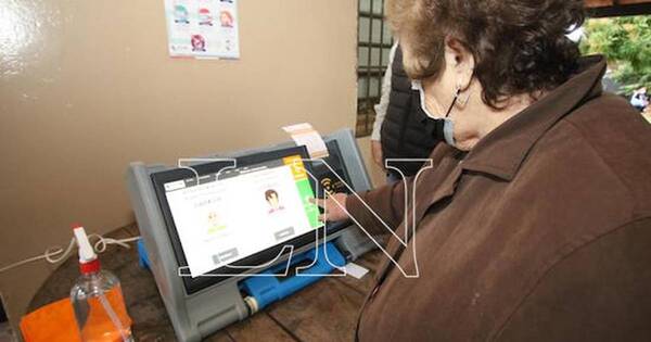 La Nación / La Justicia Electoral invita a paraguayos en el extranjero a inscribirse para votar