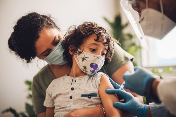 Día D: Salud saldrá mañana casa por casa para vacunar a los niños