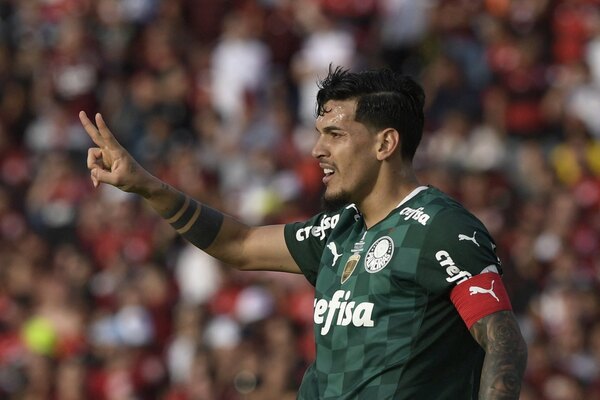 La visión y precisión de Gustavo Gómez en el primer gol del Palmeiras