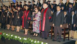 Doña Nidia Sanabria de Romero inculcó la pasión por la educación - Empresariales - ABC Color