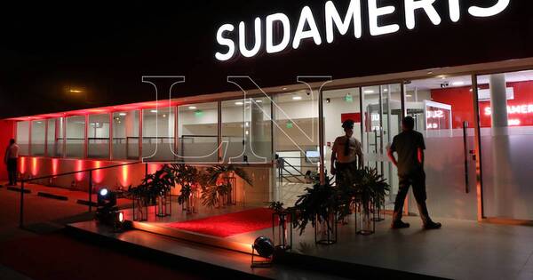 La Nación / Banco Sudameris abrió su nueva sucursal en CDE