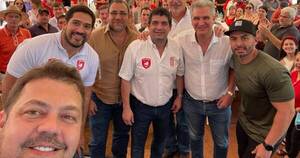 La Nación / Exigen la renuncia de Velázquez por abandono de cargo y uso de recursos del Estado