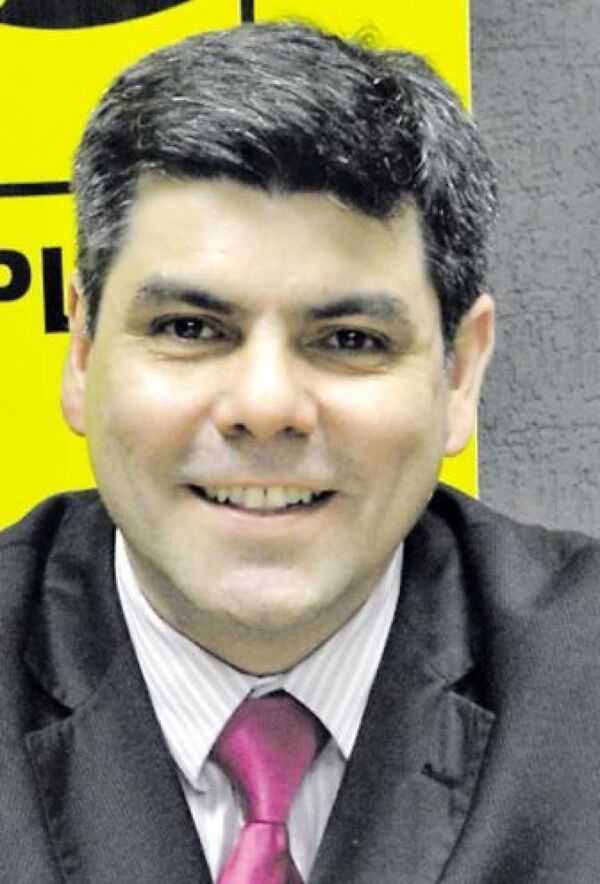 Caja bancaria se reunirá con Hugo Velázquez