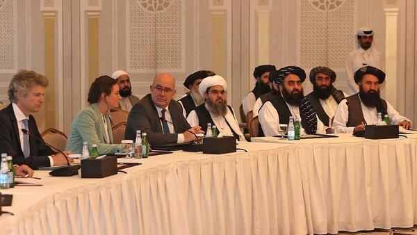 Los talibanes se reúnen con una delegación de la Unión Europea en Catar - El Independiente