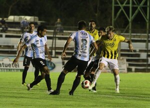 Guaireña FC y Guaraní se enfrentan en Guairá desde las 19 h.