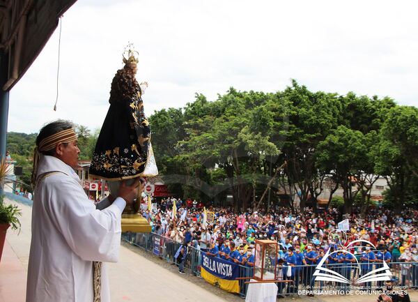 Fuerte denuncia contra desalojos en inicio de la novena de Caacupé - ADN Digital