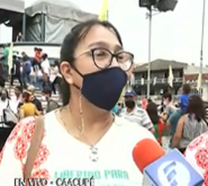 Amigas de Beatriz Denis rezan en Caacupé por la liberación de Óscar  - Paraguay.com